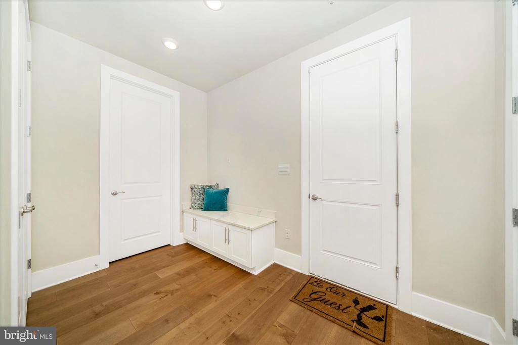 14640 SENECA FARM LANE