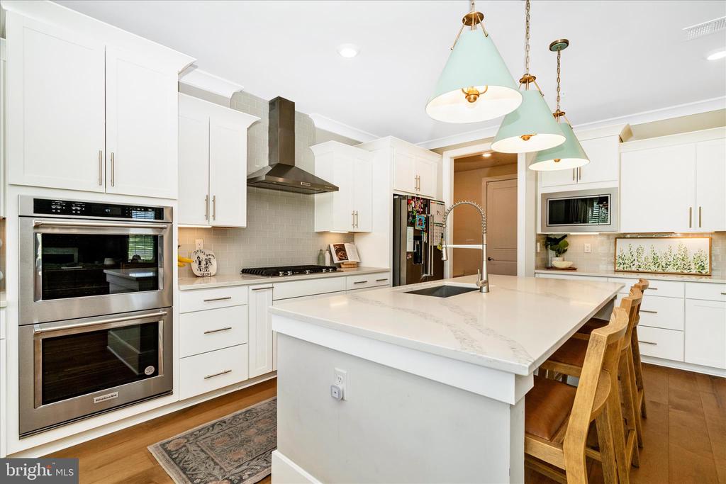 14640 SENECA FARM LANE
