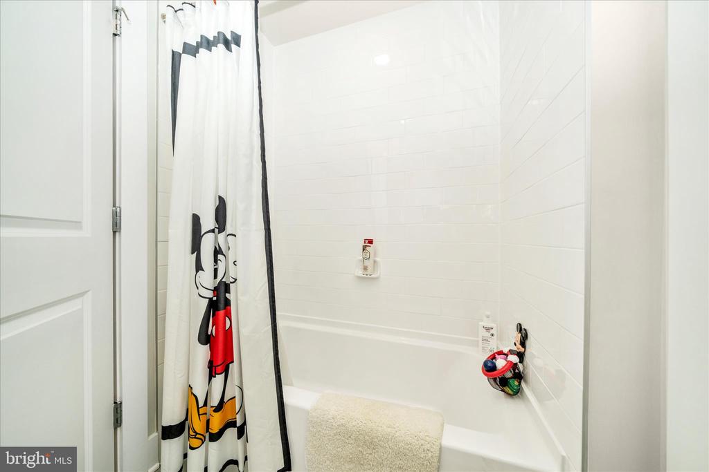 14640 SENECA FARM LANE