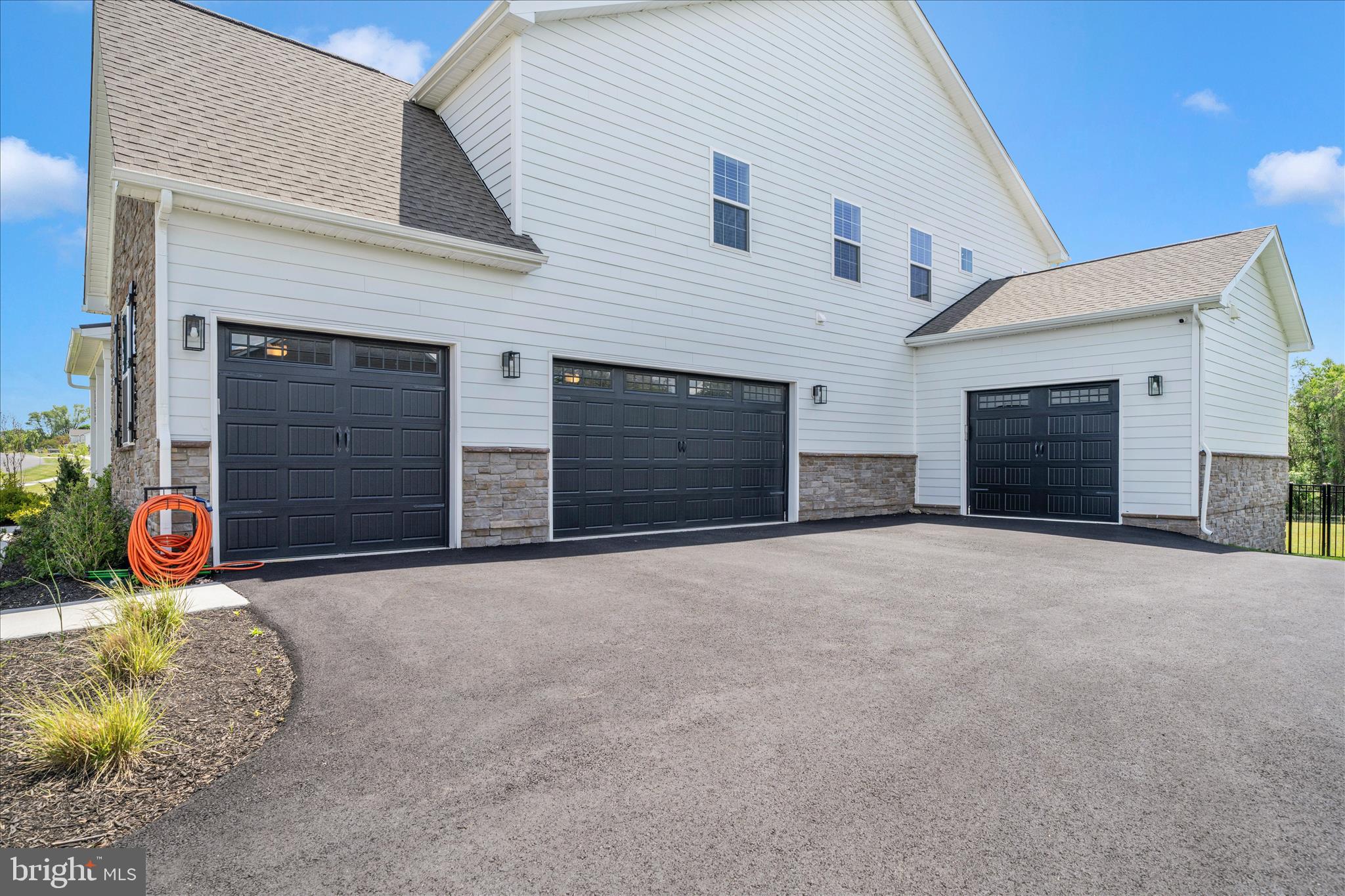 14640 SENECA FARM LANE