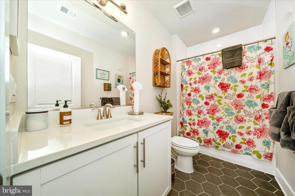 14640 SENECA FARM LANE