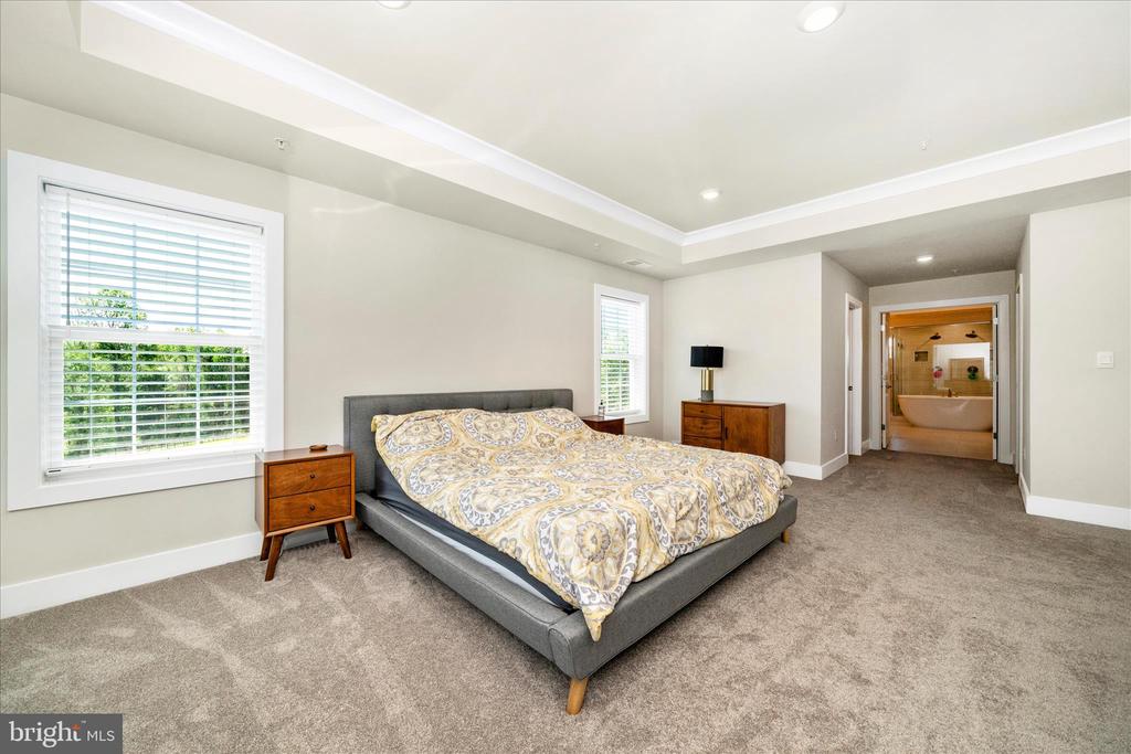14640 SENECA FARM LANE