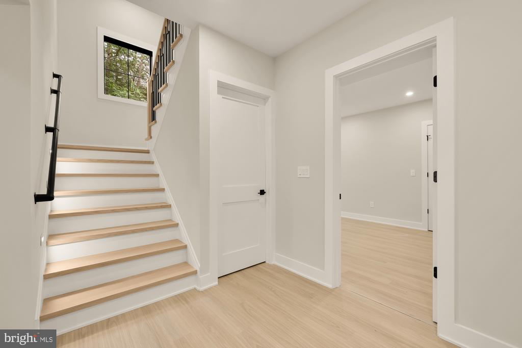 8314 THOREAU DRIVE