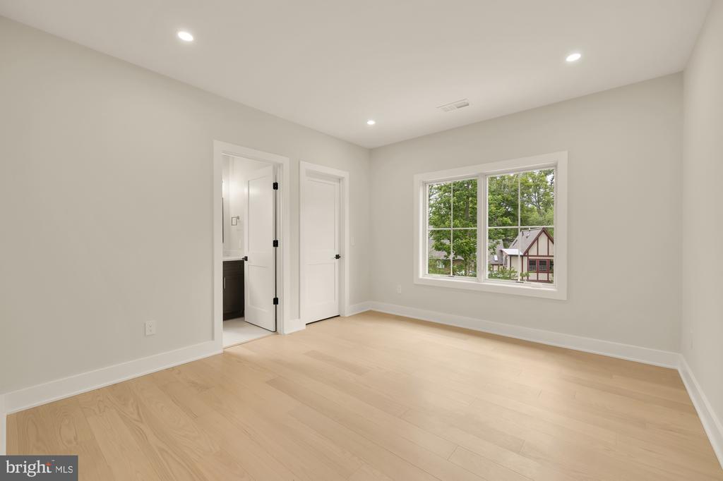 8314 THOREAU DRIVE