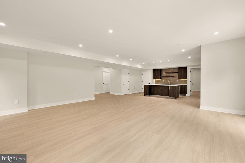 8314 THOREAU DRIVE