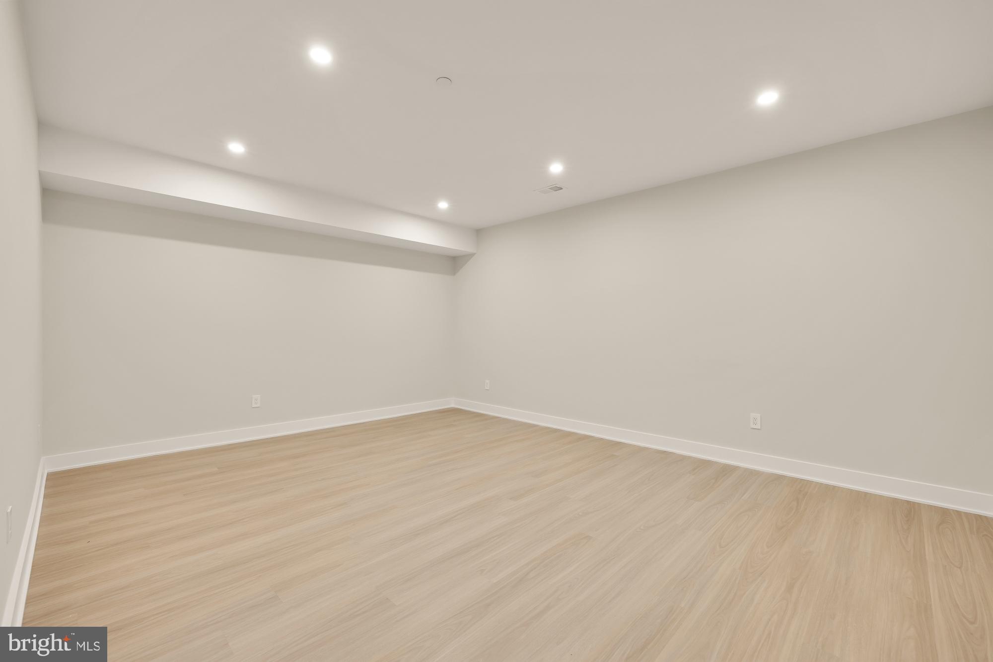 8314 THOREAU DRIVE