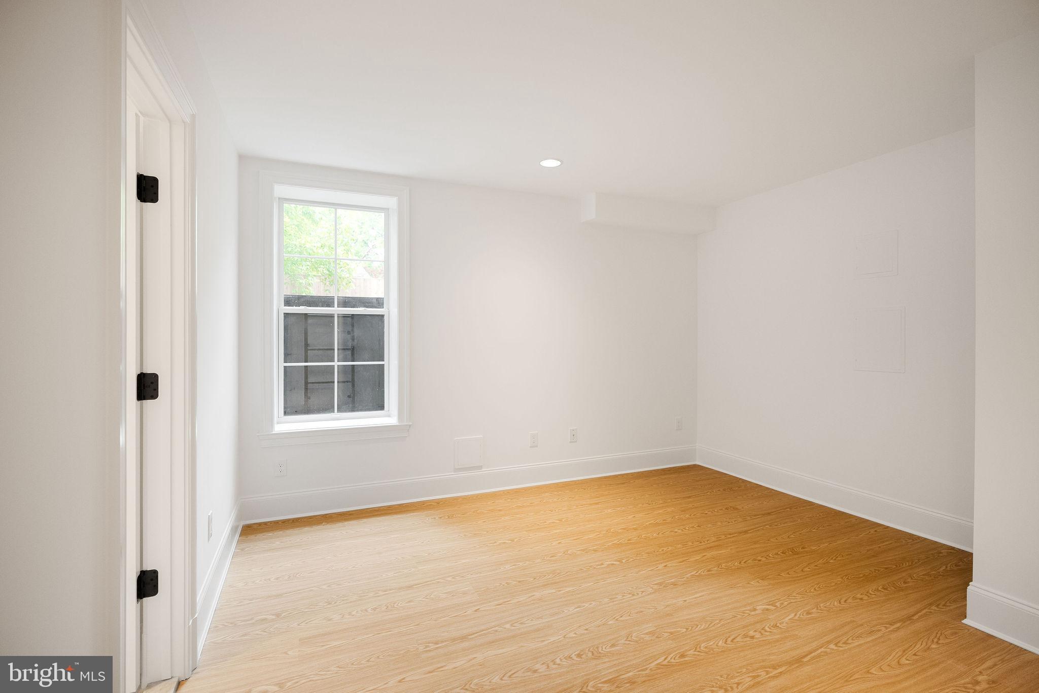 3400 COQUELIN TERRACE