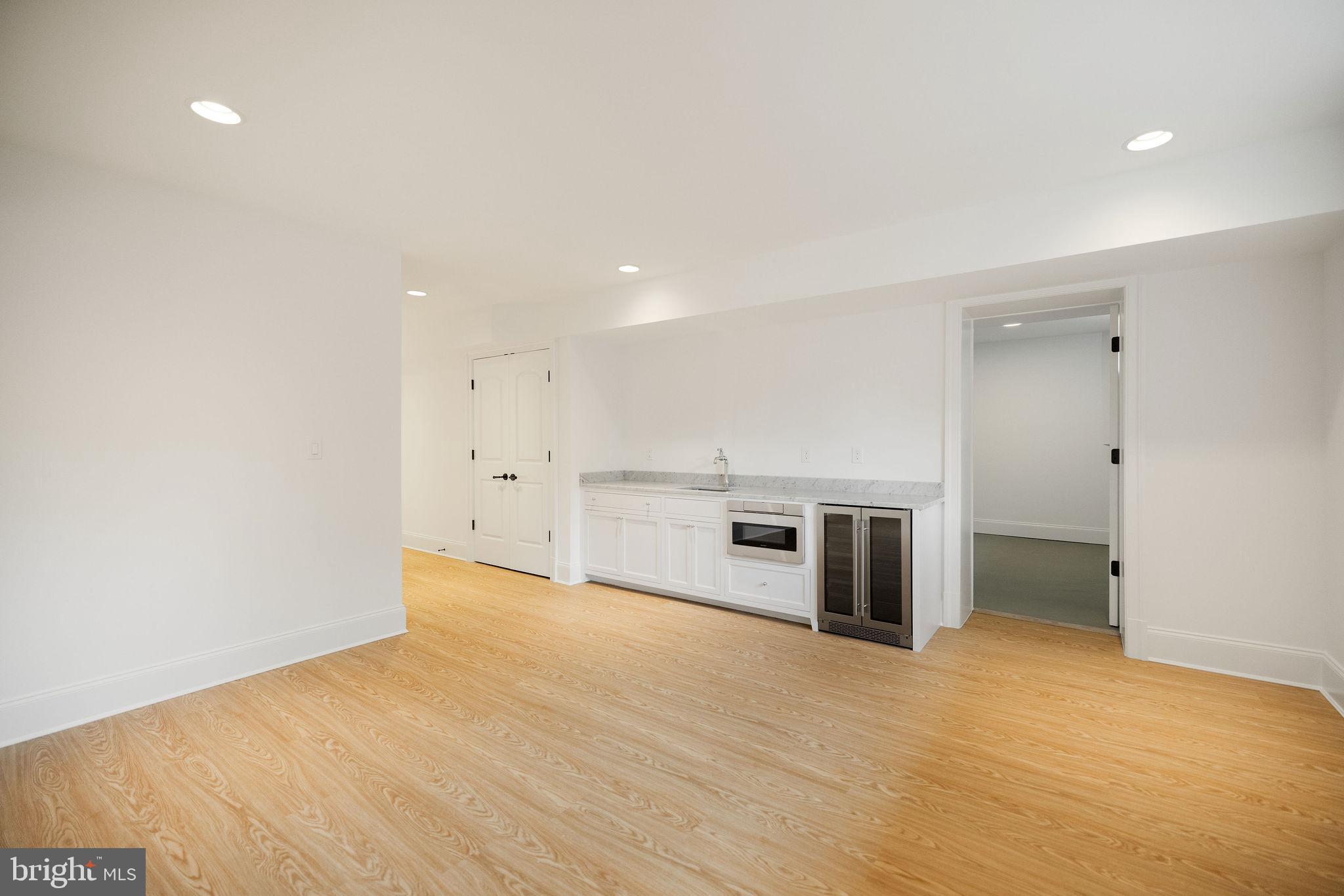 3400 COQUELIN TERRACE