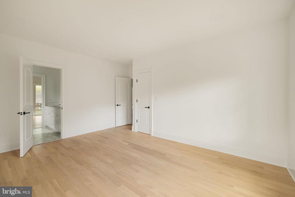 3400 COQUELIN TERRACE