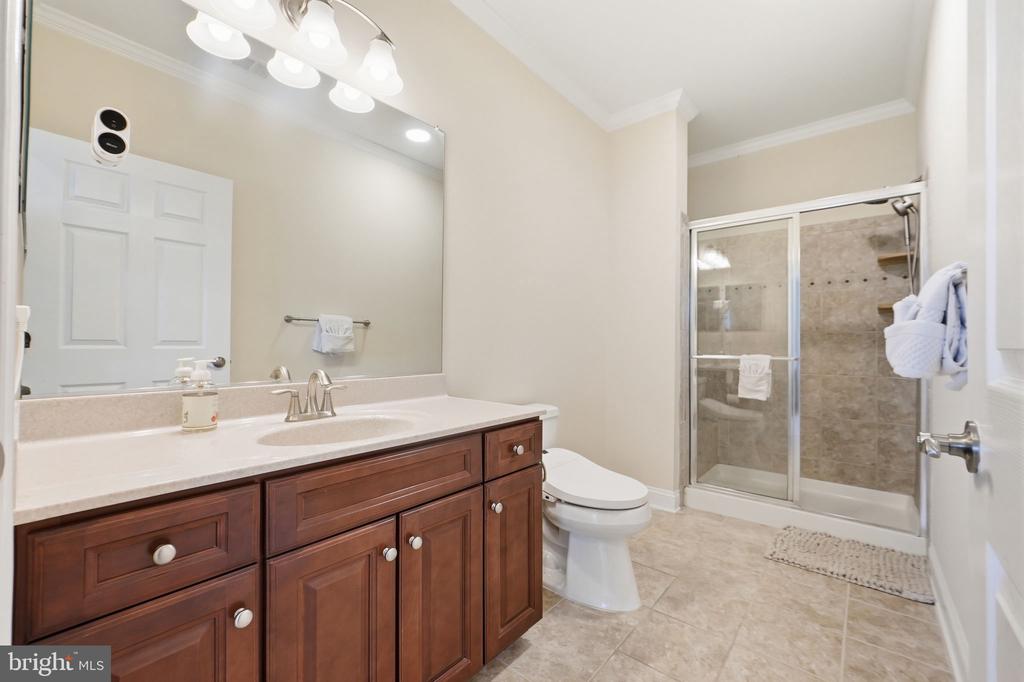 3850 CLARA DOWNEY AVENUE Unit: 31