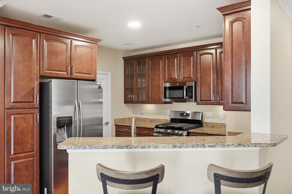 3850 CLARA DOWNEY AVENUE Unit: 31