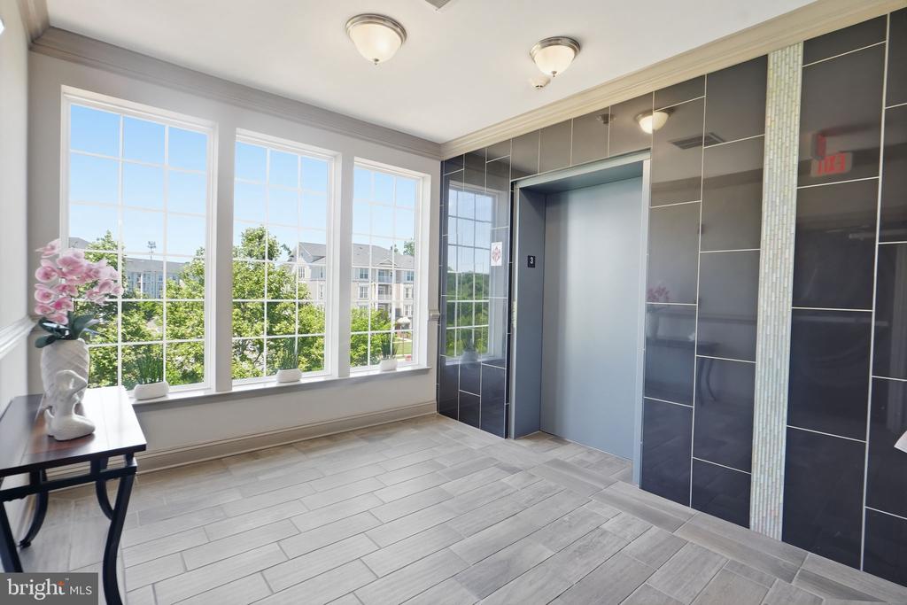 3850 CLARA DOWNEY AVENUE Unit: 31