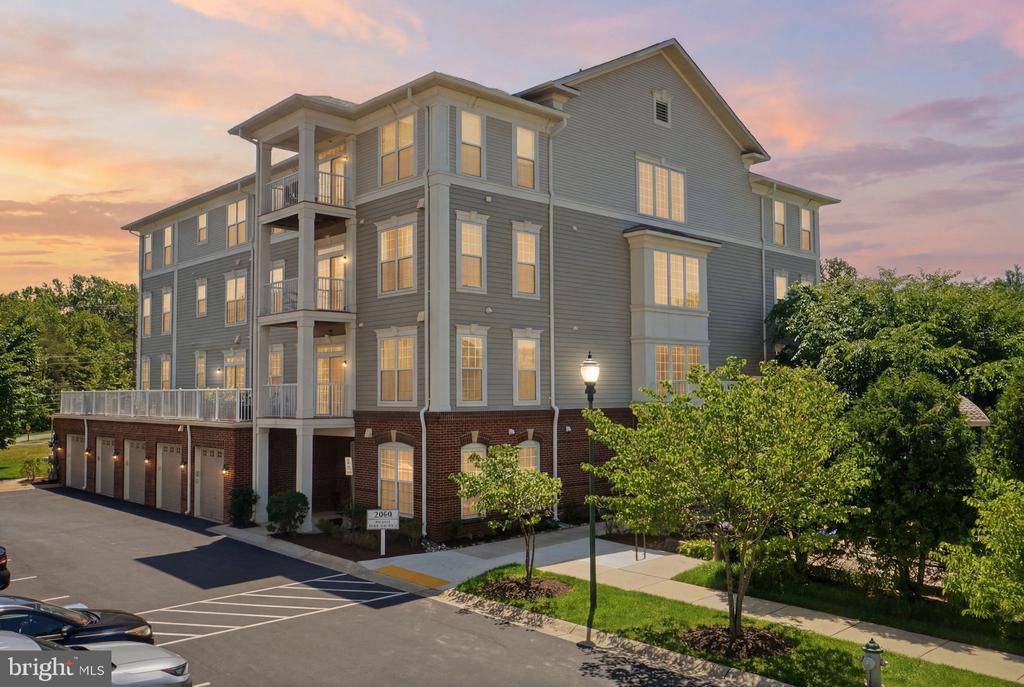 3850 CLARA DOWNEY AVENUE Unit: 31