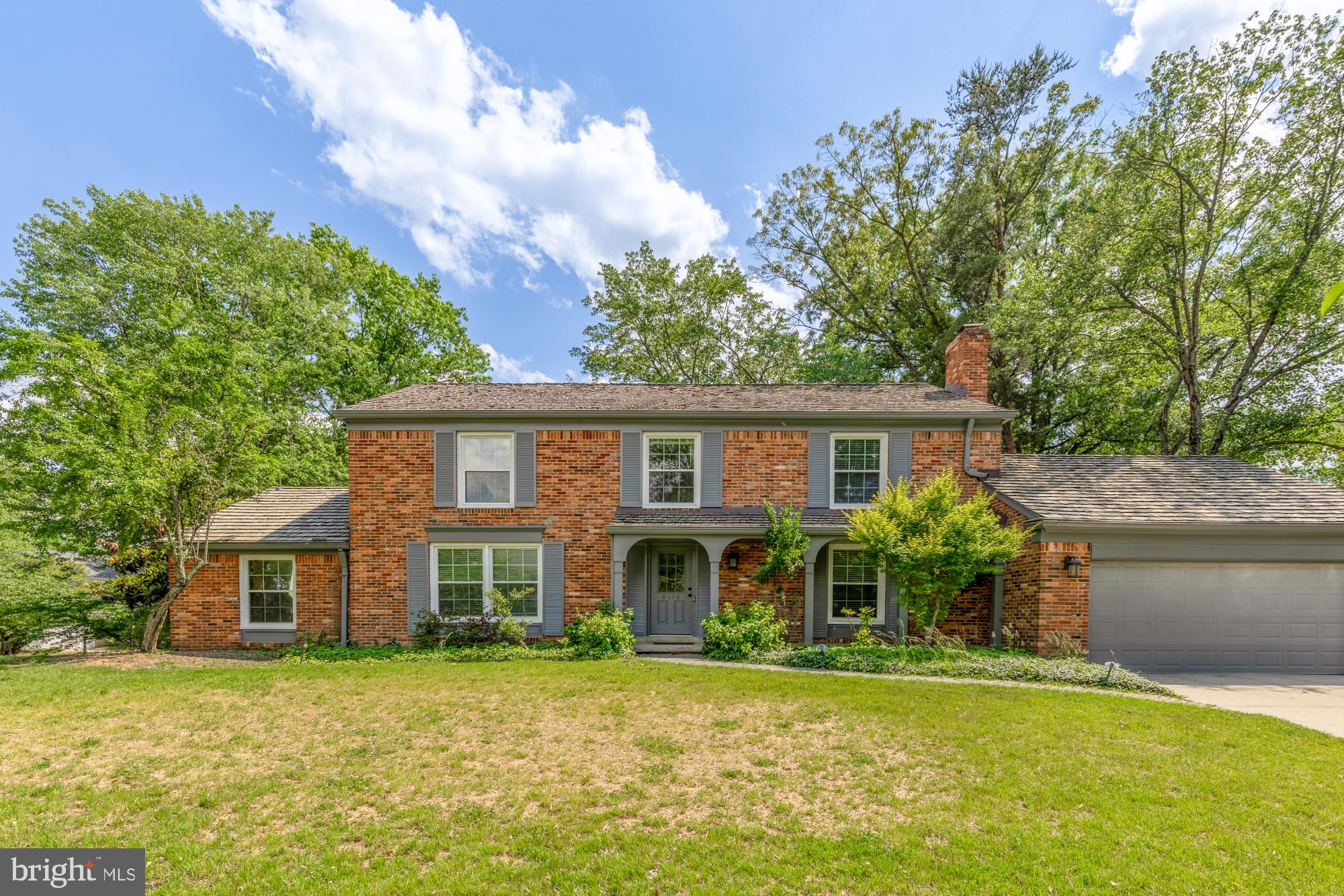 8416 FOX RUN