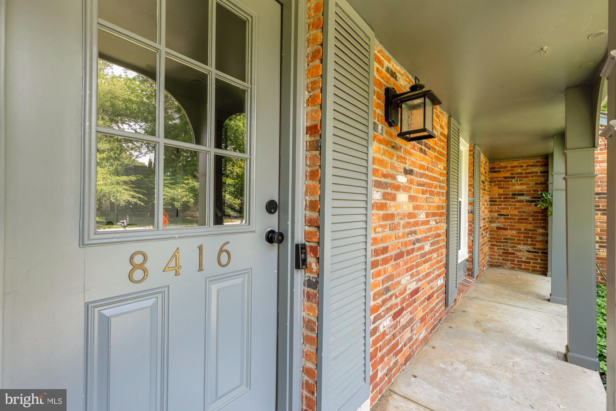 8416 FOX RUN