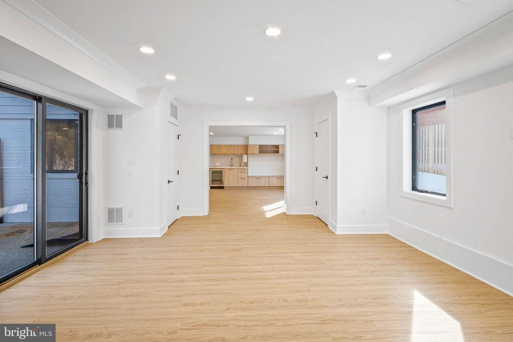 6311 CARNEGIE DRIVE