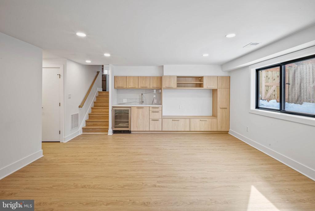 6311 CARNEGIE DRIVE