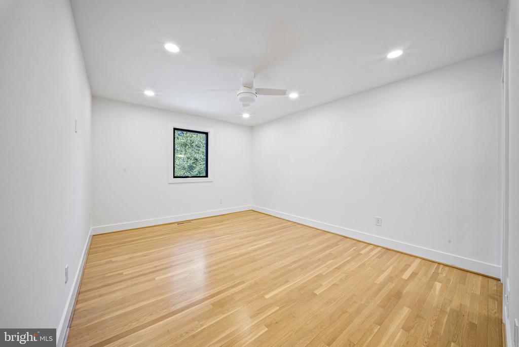 6311 CARNEGIE DRIVE