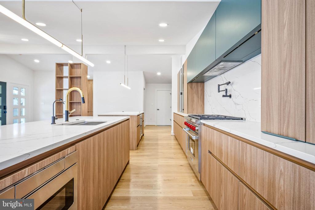 6311 CARNEGIE DRIVE