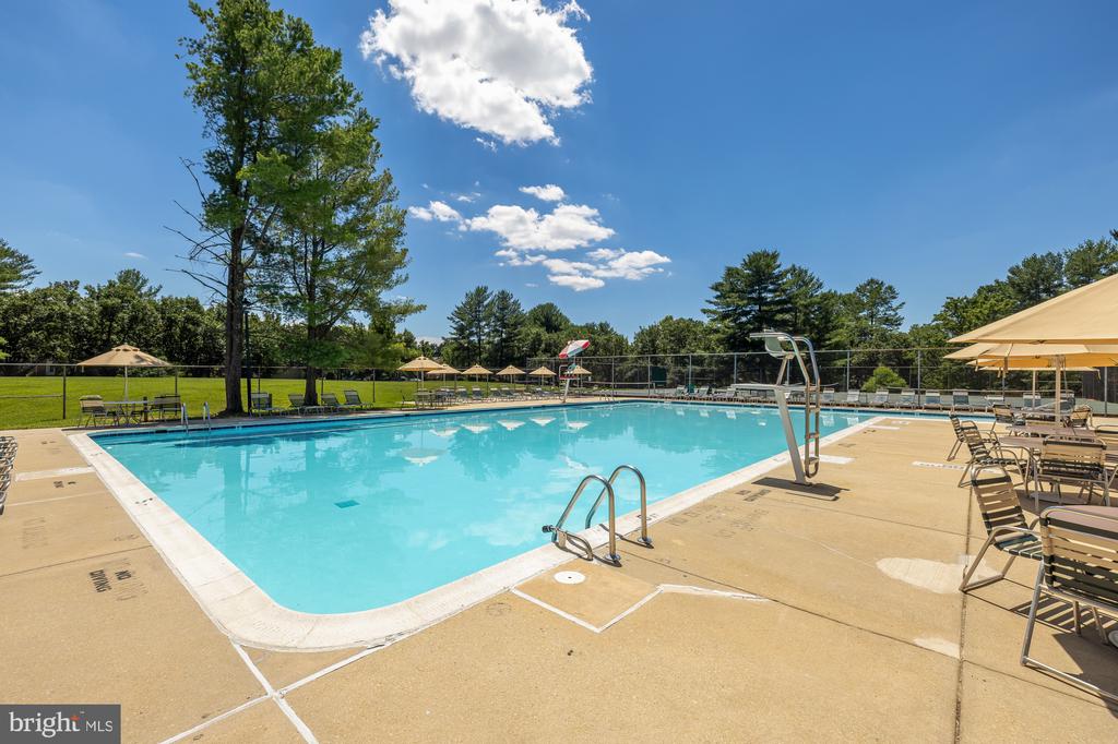 18254 ROLLING MEADOW WAY 21