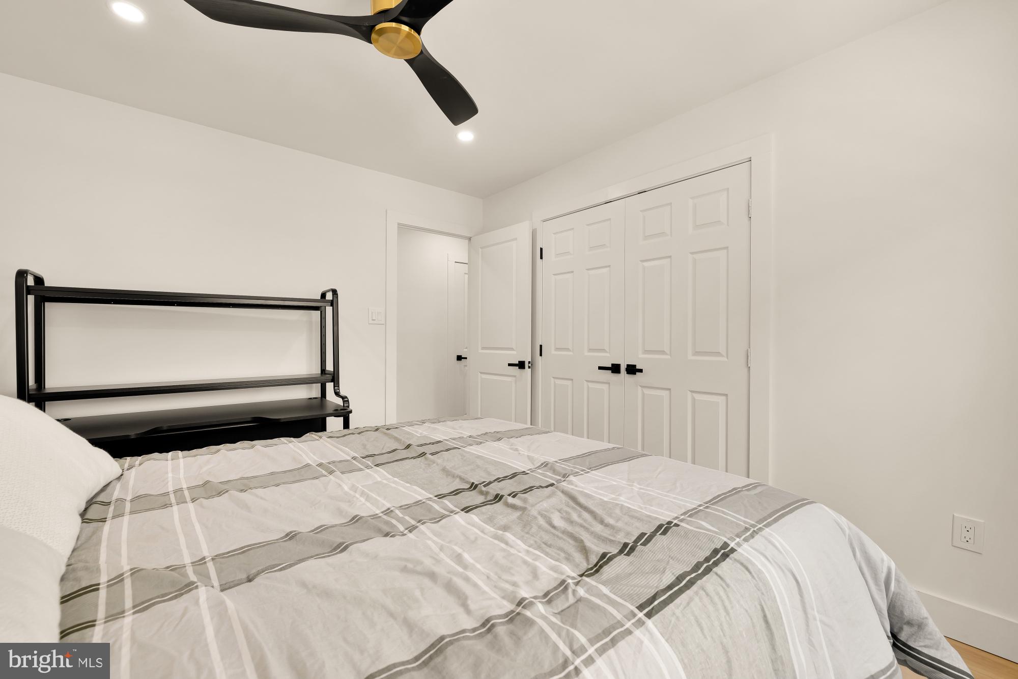18254 ROLLING MEADOW WAY 21