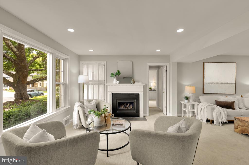 7822 MOORLAND LANE