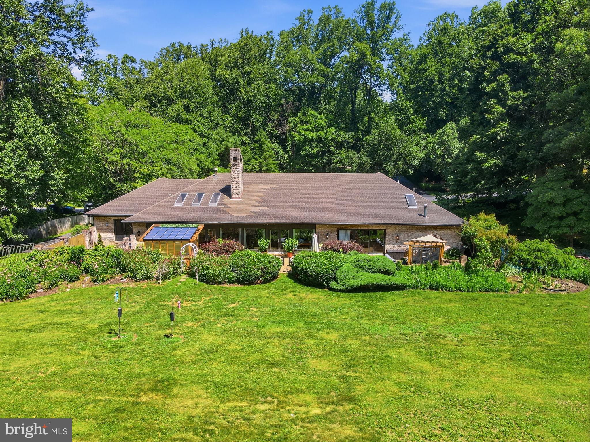 11621 LAKE POTOMAC DRIVE
