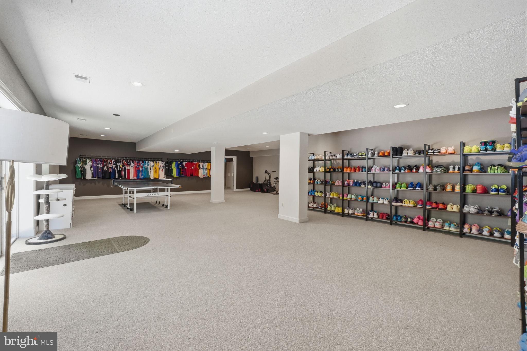11621 LAKE POTOMAC DRIVE