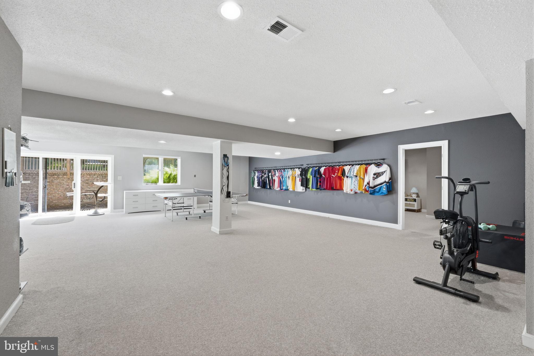 11621 LAKE POTOMAC DRIVE