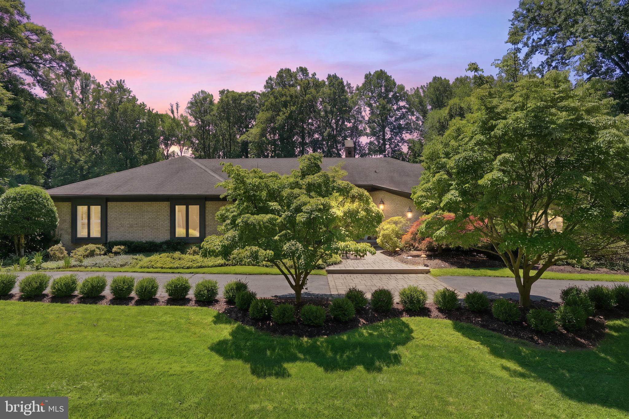 11621 LAKE POTOMAC DRIVE