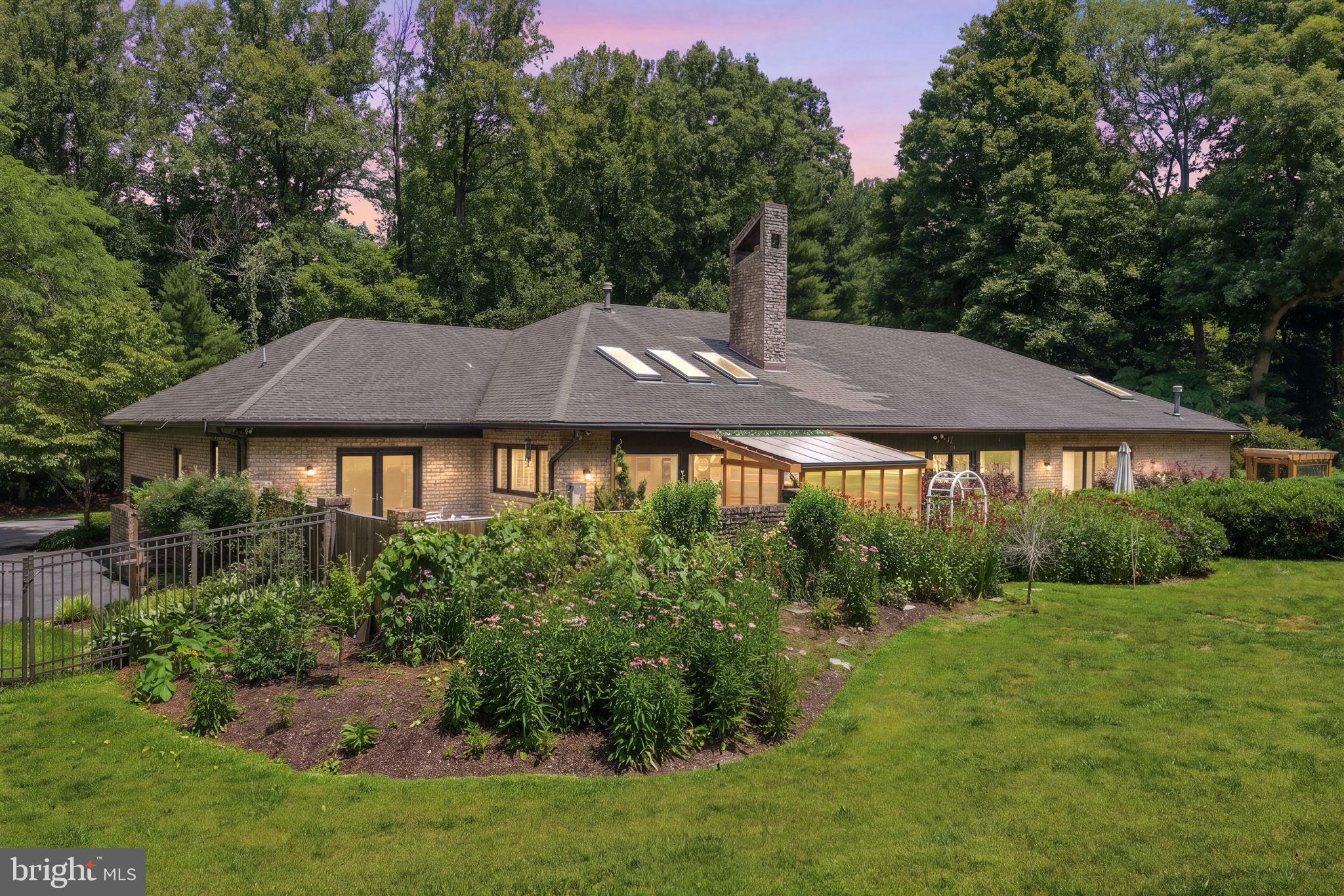 11621 LAKE POTOMAC DRIVE
