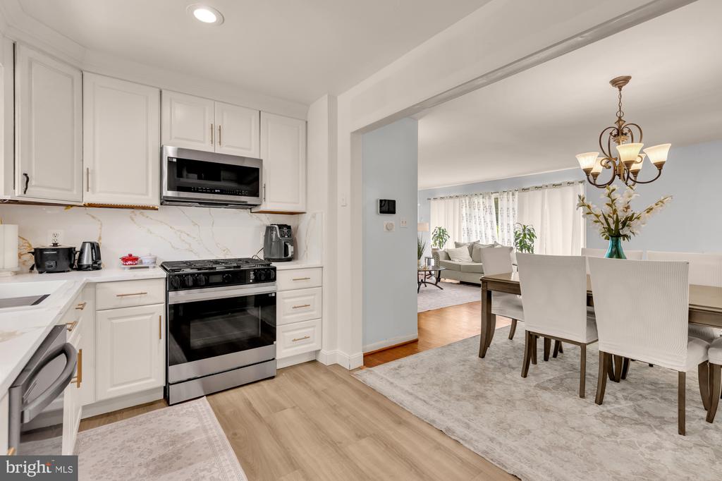 12812 BUSHEY DRIVE