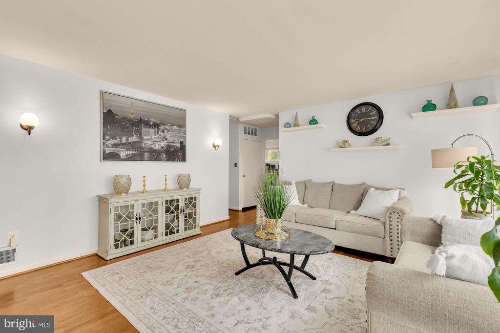 12812 BUSHEY DRIVE