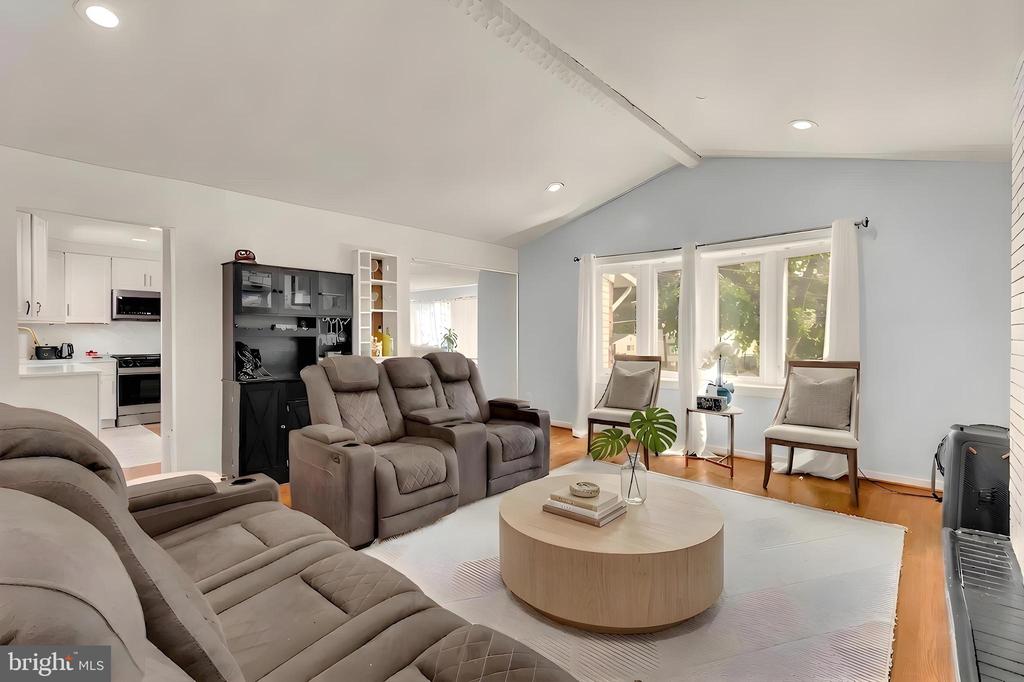 12812 BUSHEY DRIVE