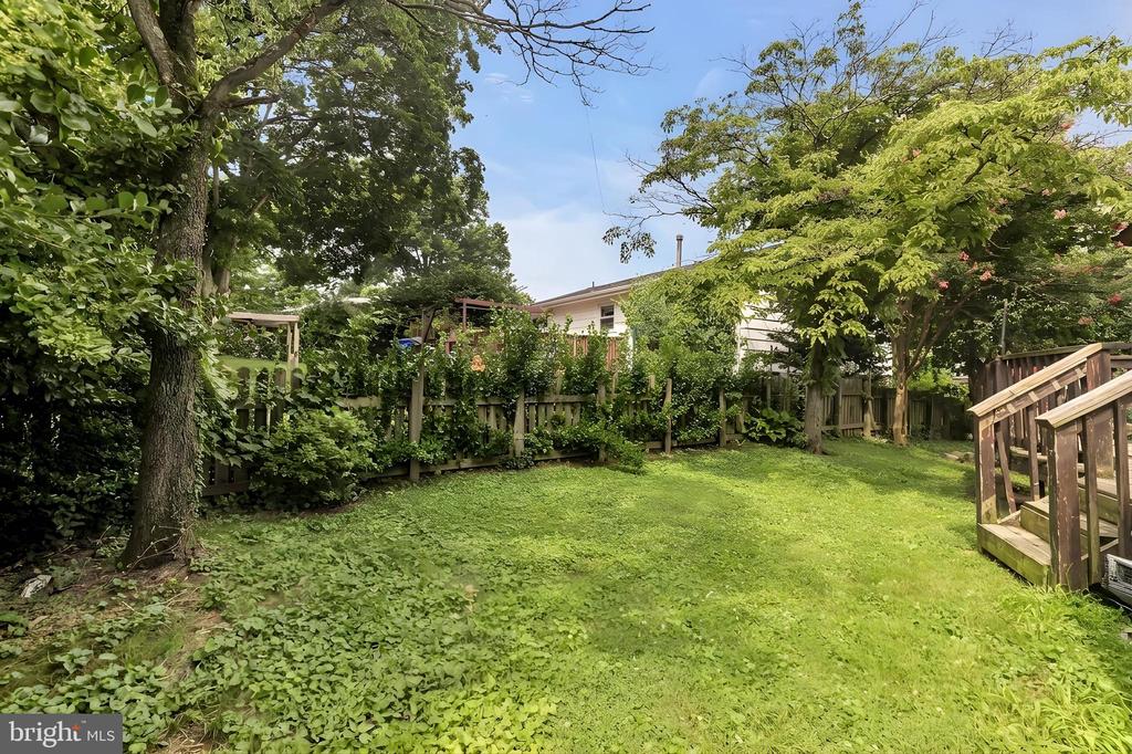12812 BUSHEY DRIVE