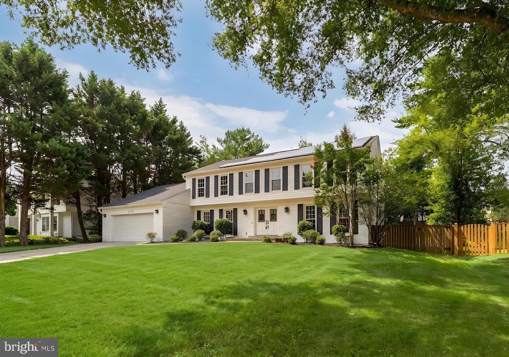 8740 SLEEPY HOLLOW LANE