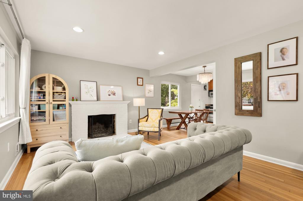 5204 DANBURY ROAD