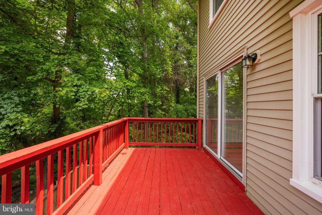 2615 CHIVALRY COURT