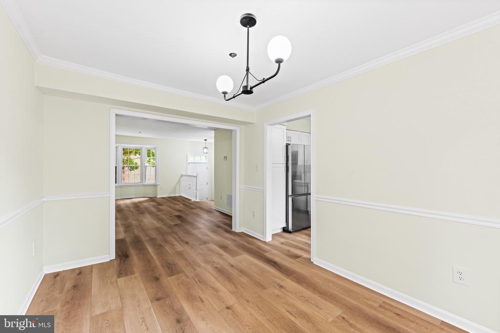 2615 CHIVALRY COURT