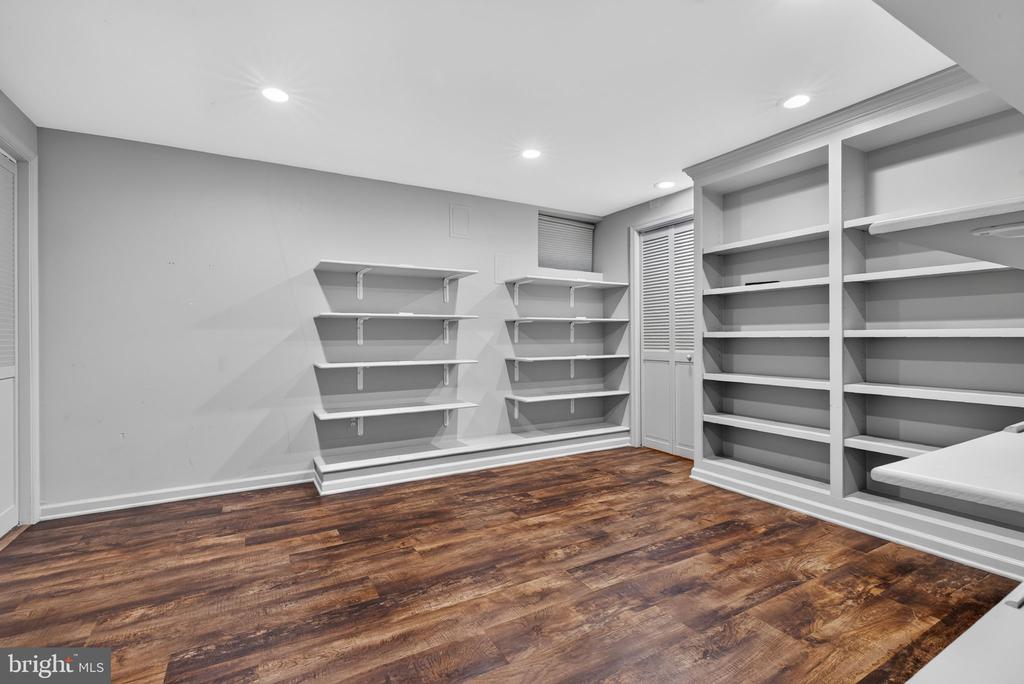 6013 KINGSFORD COURT