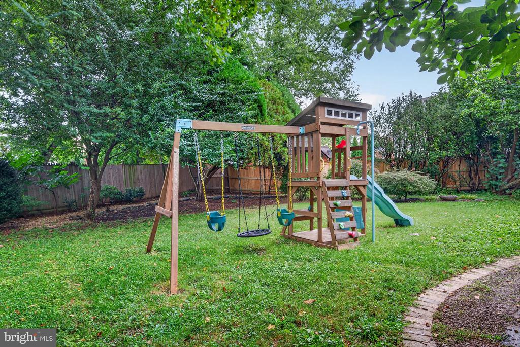 6013 KINGSFORD COURT