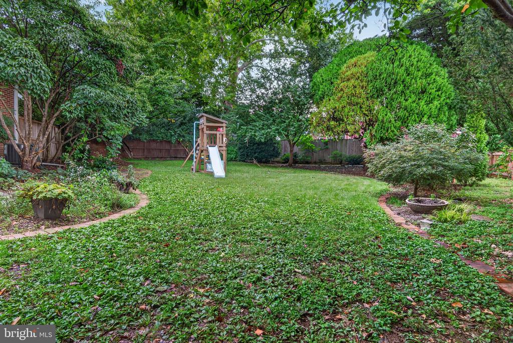 6013 KINGSFORD COURT