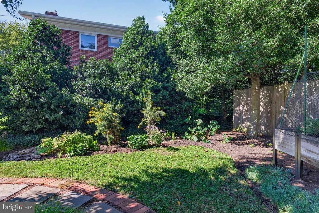 6013 KINGSFORD COURT