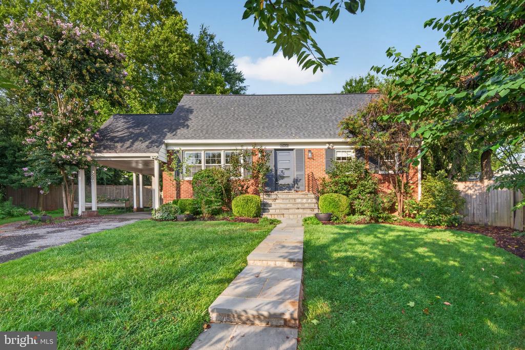 6013 KINGSFORD COURT
