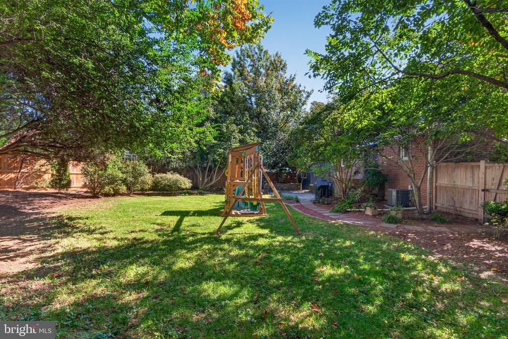 6013 KINGSFORD COURT