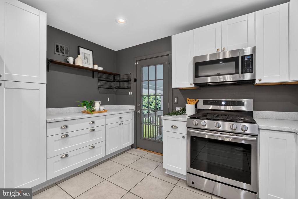 6013 KINGSFORD COURT