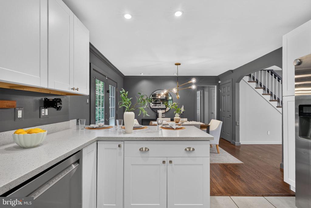 6013 KINGSFORD COURT