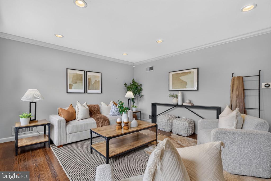 6013 KINGSFORD COURT