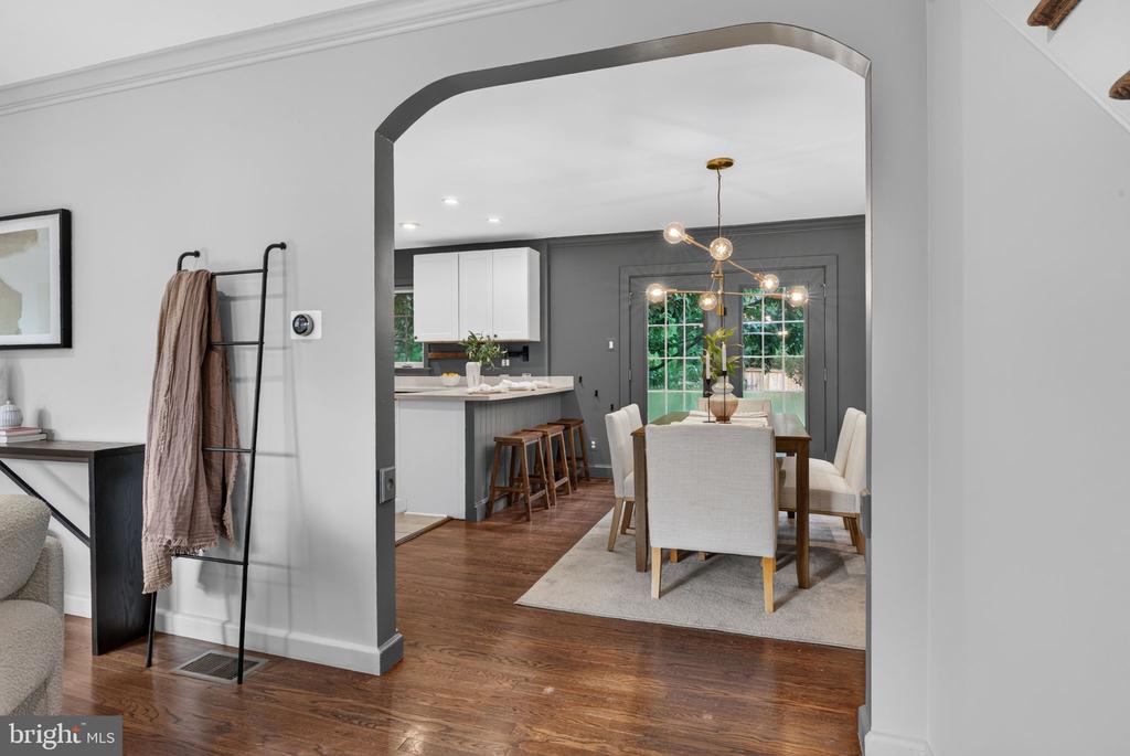 6013 KINGSFORD COURT