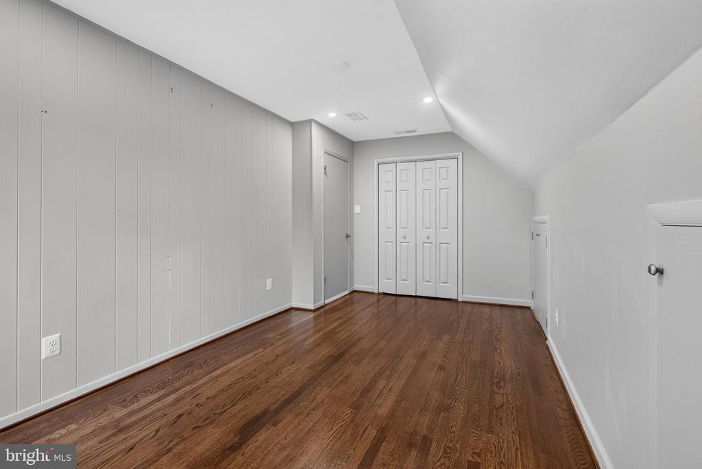 6013 KINGSFORD COURT